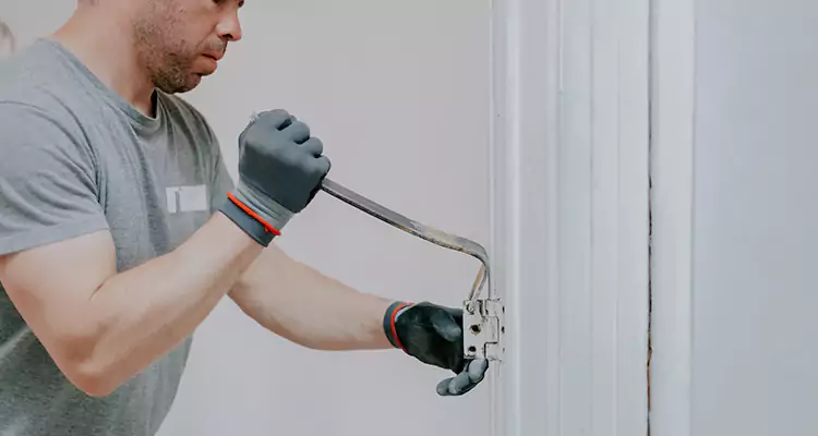 Cracked Door Jamb Repair in Davie, FL