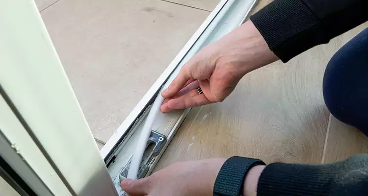 Garage Door Off Track Repair in Davie, FL
