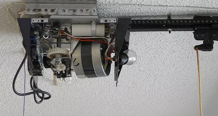 Emergency Garage Door Opener Repair in Davie, FL