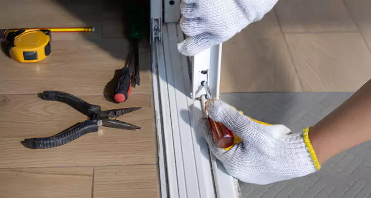 Screen Door Wheel Replacement in Davie, FL