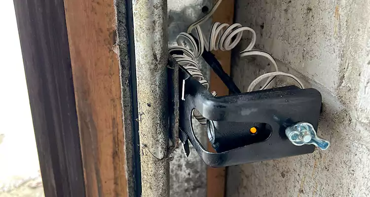 Fix Broken Garage Door Sensor in Davie, FL