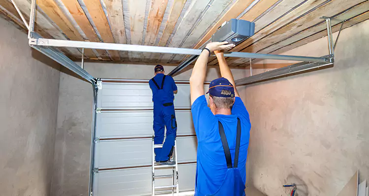Garage Door Opener Technician in Davie, FL