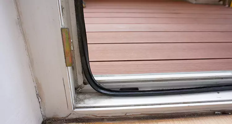 Repair Patio Doors Leaking at Bottom in Davie, FL