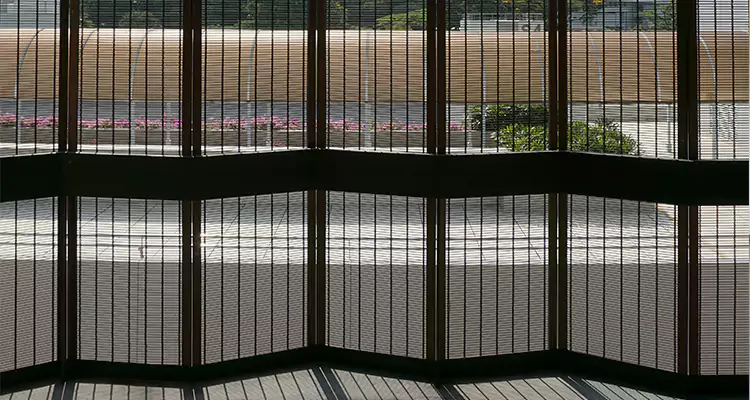 Front Screen Door Repair in Davie, FL