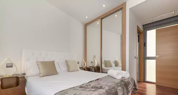 Sliding Wardrobe Door Mirror Replacement in Davie, FL